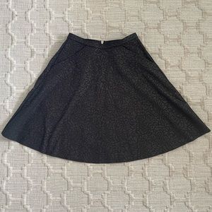 Lululemon skirt, size 4, black and gray print